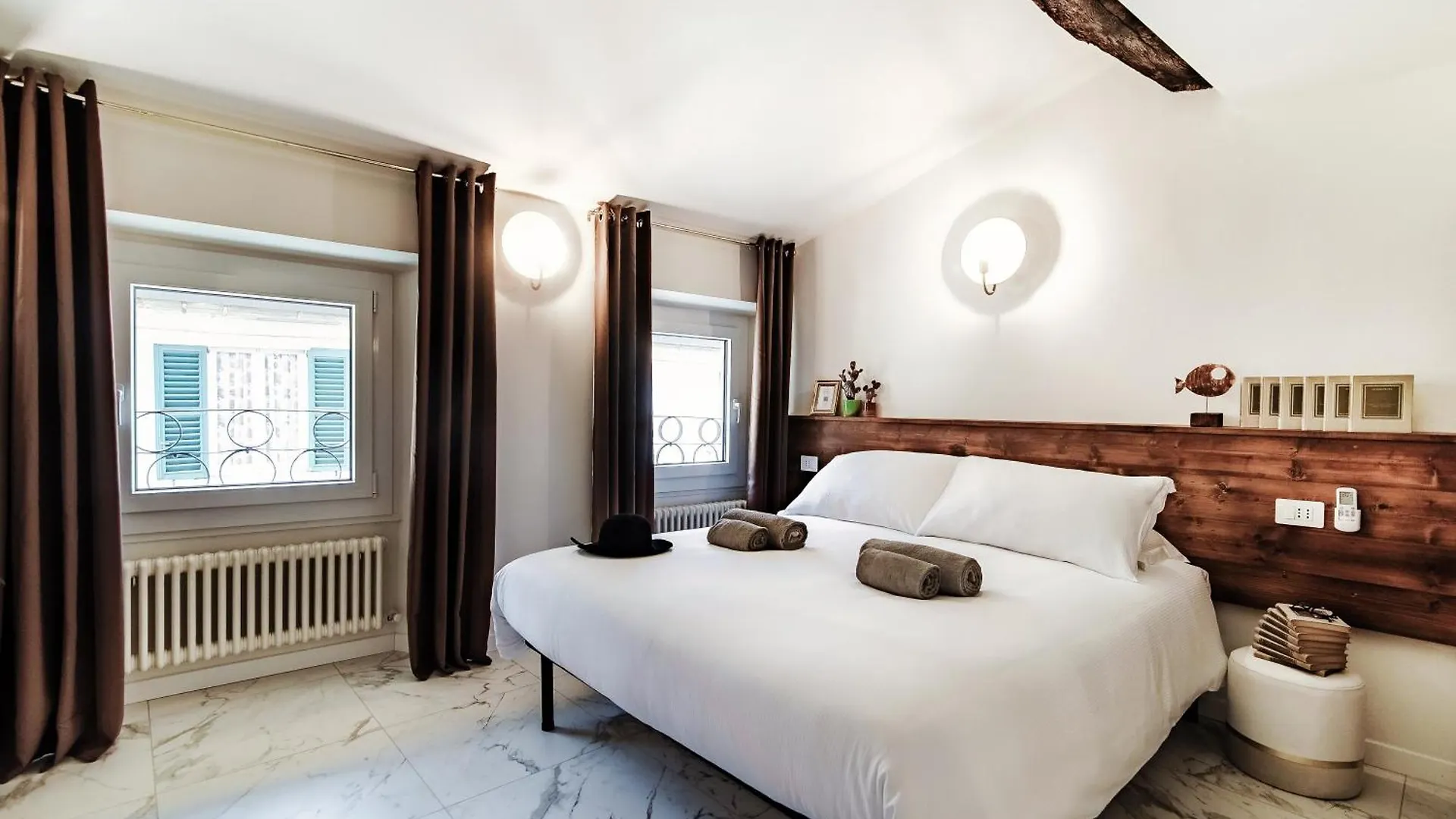 Sahara & Amazzonia Luxury Rooms- The House Of Travelers Como Lägenhet